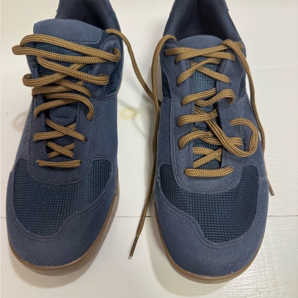 Vibram Other - Giro Men's Biking Shoes by Vibram NWOT in Navy and Tan size US 9